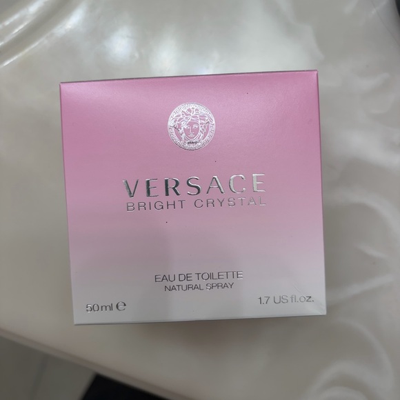 NWB Versace Bright Crystal Eau Toilette 1.7 FL/OZ. Brand New in Box - Picture 4 of 6